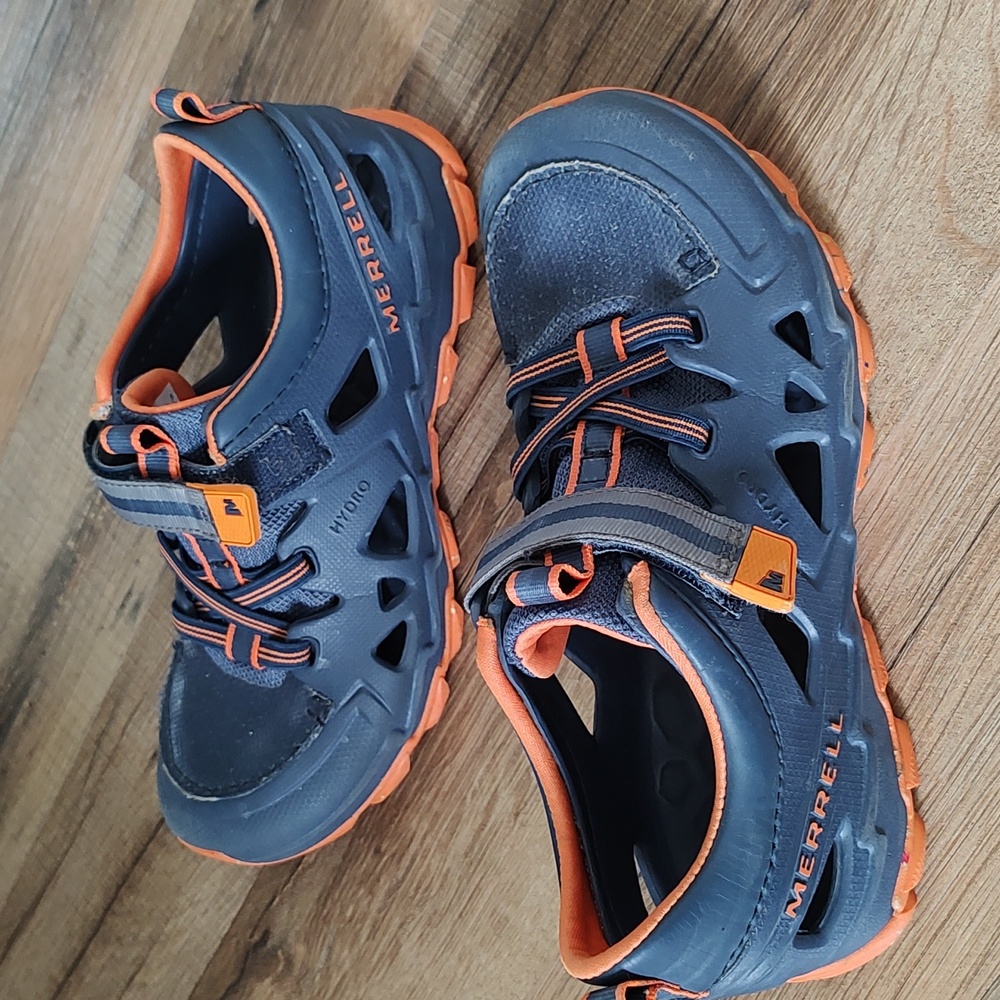 Merrell hydro water shoes 2 big kids
